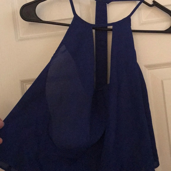 Crop top - Picture 2 of 3